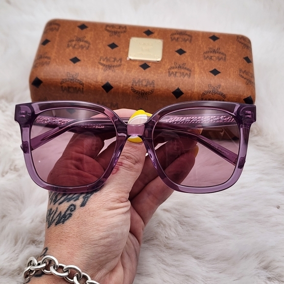 MCM authetic 52MM SIMPLE LOGO SUNGLASSES IN PURPLE new with tags - Picture 14 of 16